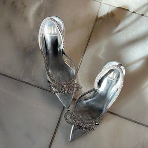 Like new JLO Flina Slingback Pumps, Women's Size 7
